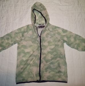 Under Armour, vented and fitted heatgear hooded running jacket